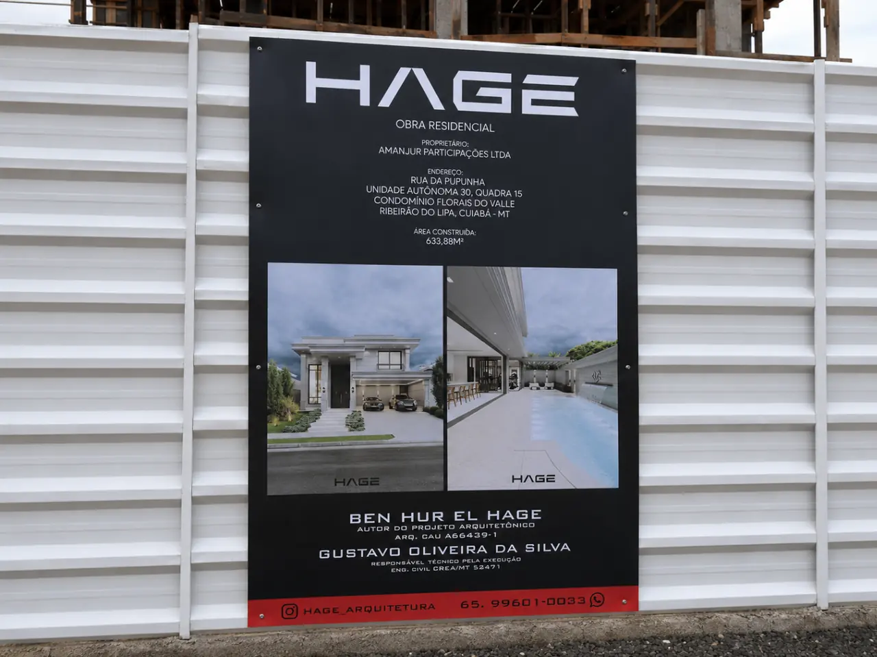 Placa preta de obra residencial