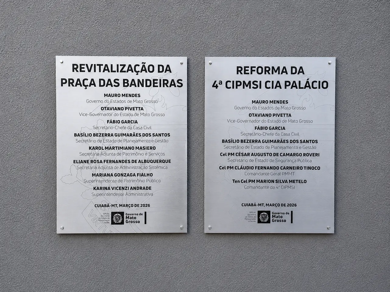 Placas de inauguração em aço escovado