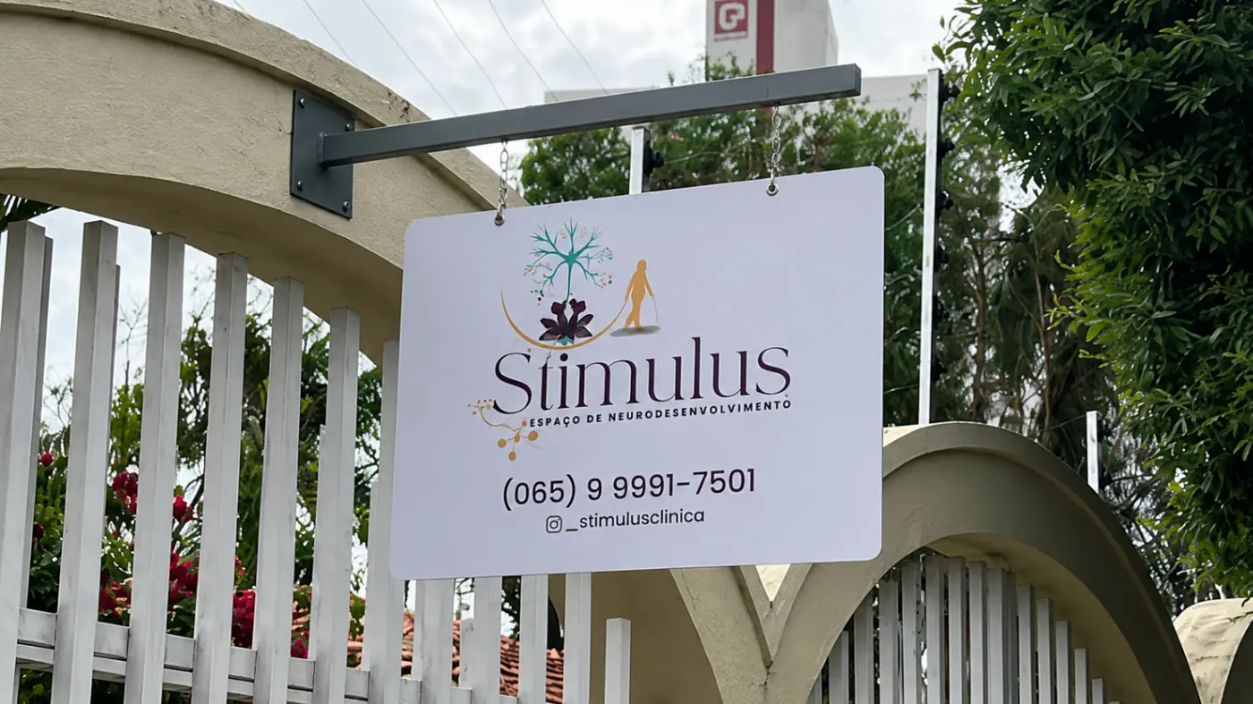 Placa suspensa 