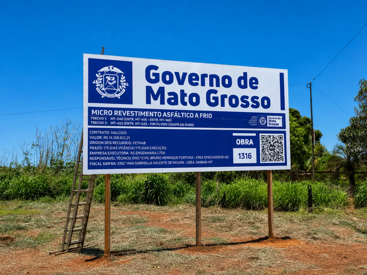 Placa pública com QR code