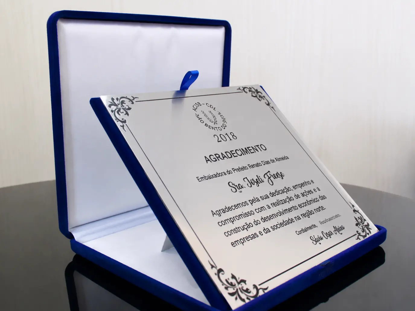 Placa de homenagem personalizada
